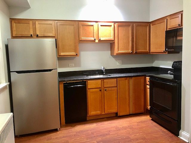 1st image of 1951 Euclid Ave APT C