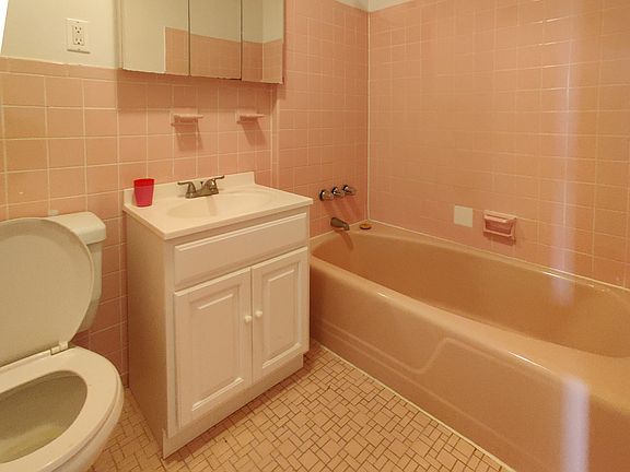 4th image of 646 72nd St Floor 2