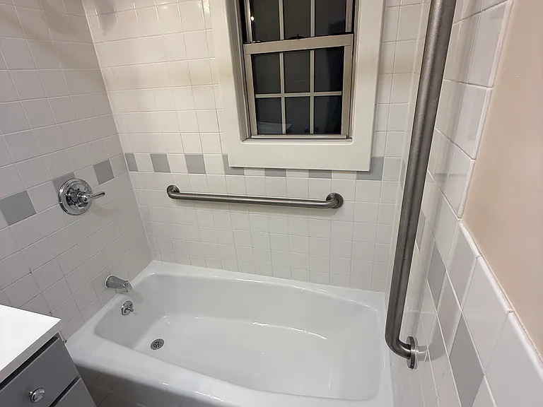 Mountain Ave — Photo 15