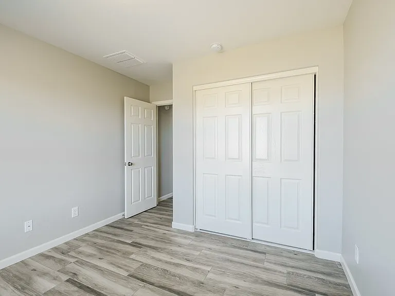 27424 N 54th Ln — Photo 13
