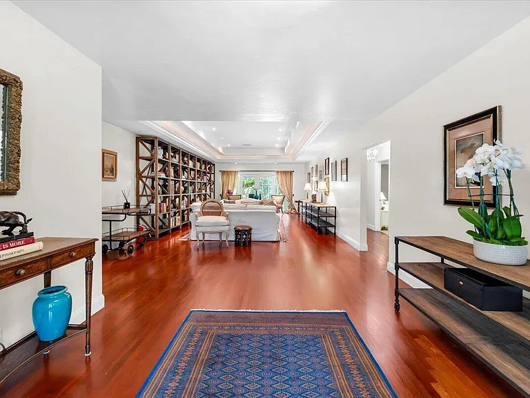 2908 Banyan Boulevard Cir NW — Photo 8