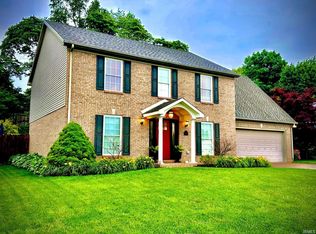212 Alexandria Dr, Newburgh, IN 47630