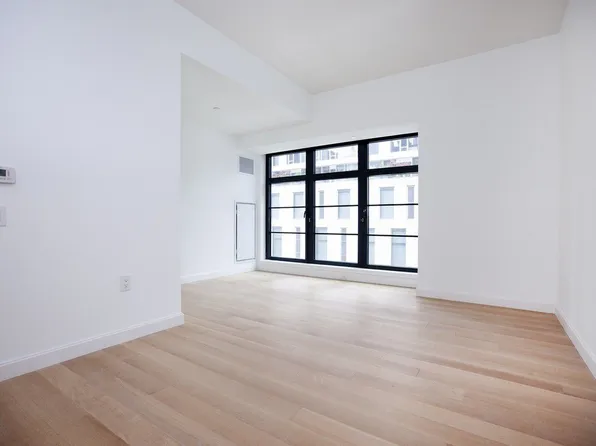 50 West 30th Street 4B image 3 of 11