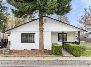 232 W Grant St, Carlton, OR