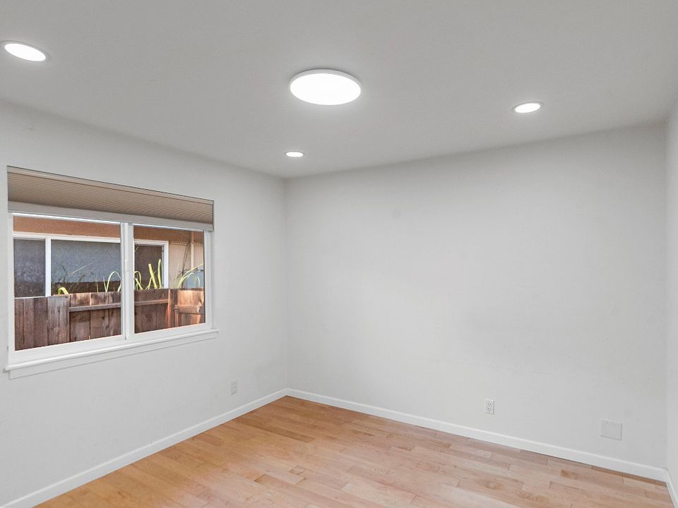 1st image of 637 S Bernardo Ave