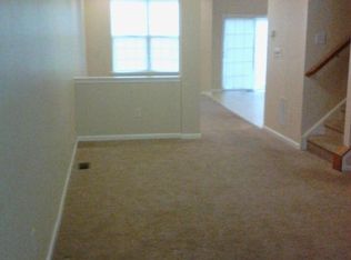 77 Tailor Ln, Sicklerville, NJ 08081