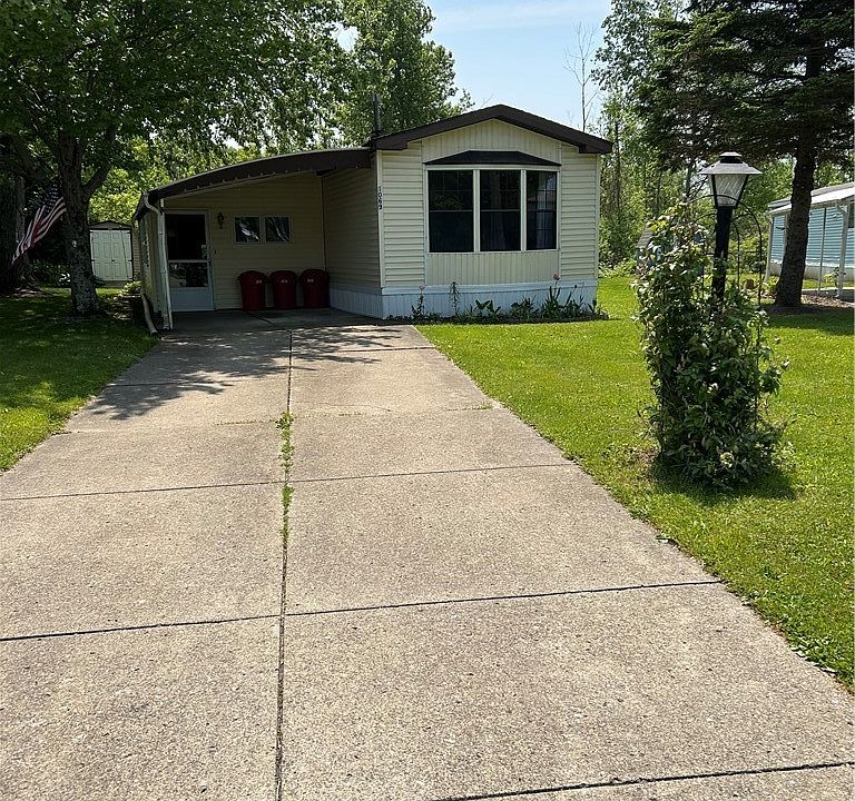 1st image of 1069 Creekside Dr