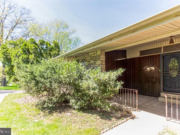 2307 Barren Hill Rd, Lafayette Hill, PA 19444