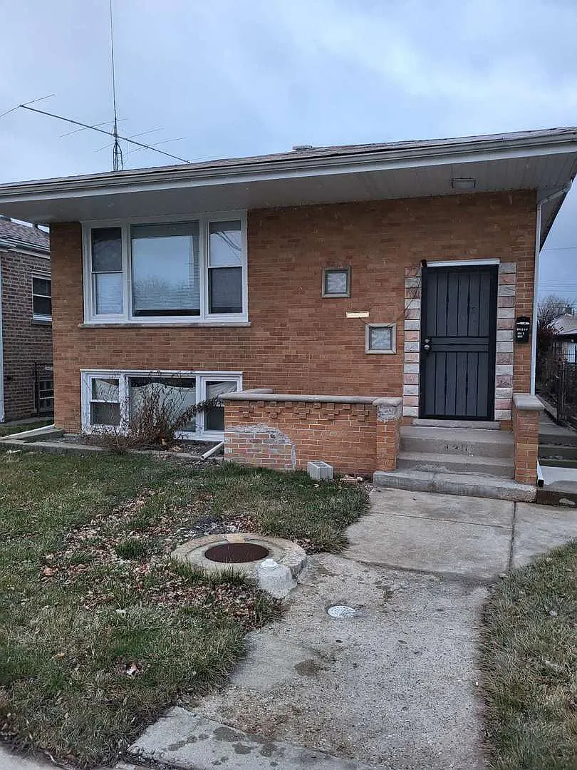 430 W 96th St photo 1