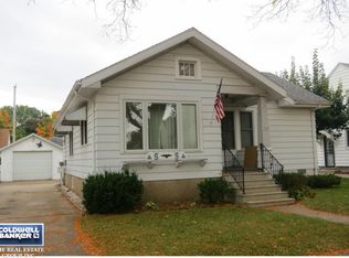 1564 Cedar St, Green Bay, WI 54302