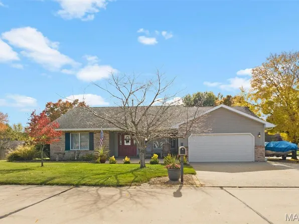 89 Fox Run Rd, Collinsville, IL 62234