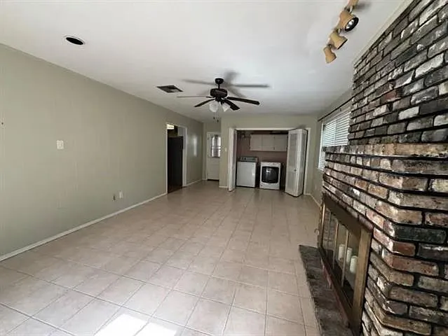 4901 Purdue Dr — Photo 23