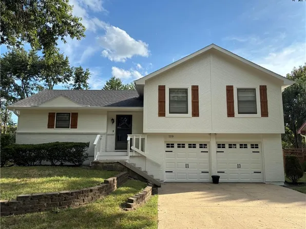 1119 E Northview St, Olathe, KS 66061