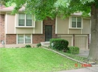 10733 Lewis Ct, Kansas City, MO 64134