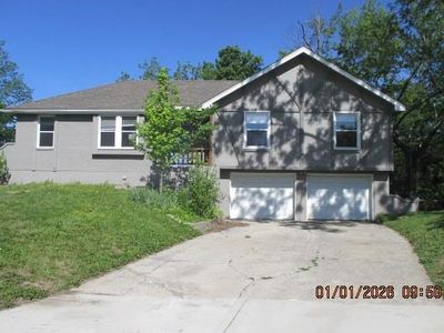 1005 SW 23rd St, Blue Springs, MO, 64015