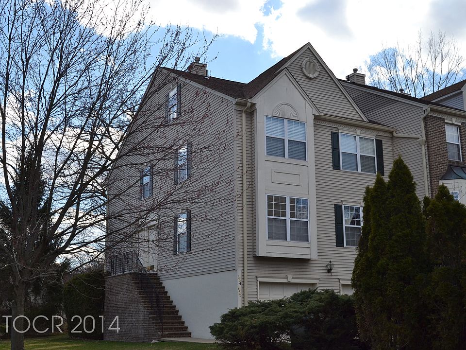1st image of 864 Alexandria Ct