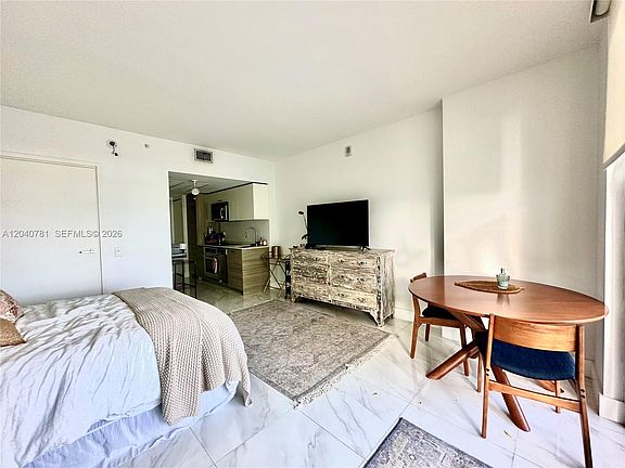 3rd image of 1300 Brickell Bay Dr APT 2106