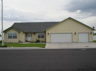 1267 SW 6th St, Hermiston, OR 97838