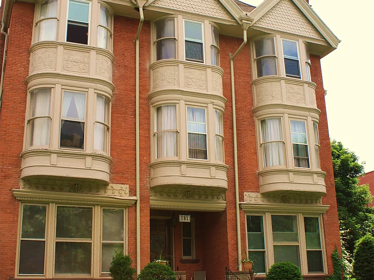 737 East Ave #11 — Photo 6