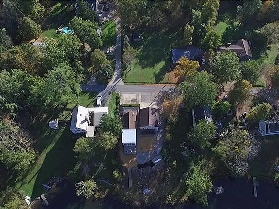 2nd image of 15442 Lake Shore Dr