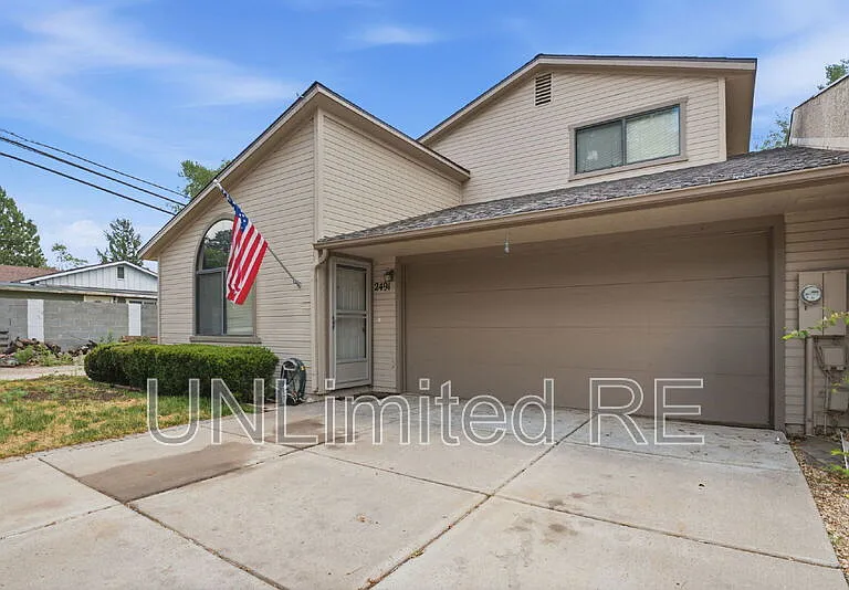 2491 E Elder Dr — Photo 2