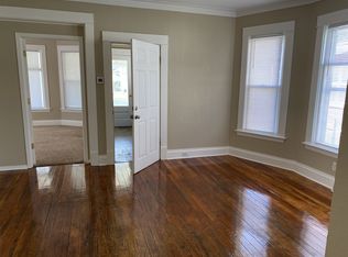85 E 16th St #1, Holland, MI 49423