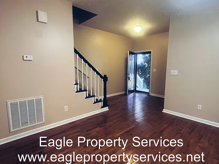 1527 Ashton Woods Way — Photo 14