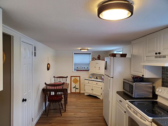 5th image of 100 Circle Dr