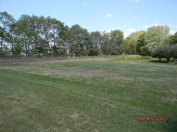 3rd image of 6657 Shadybrook Trl