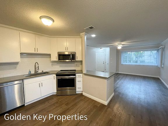 4th image of 3512 Paseo De Los Americanos Unit 87