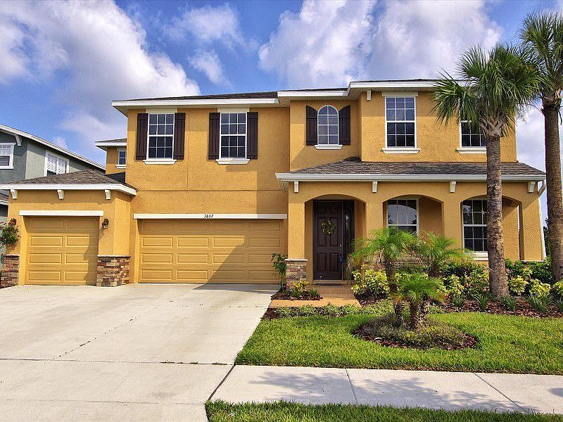 1st image of 3807 Evergreen Oaks Dr