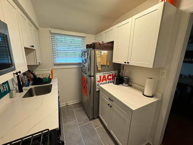1220 N Meade St #1 — Photo 3