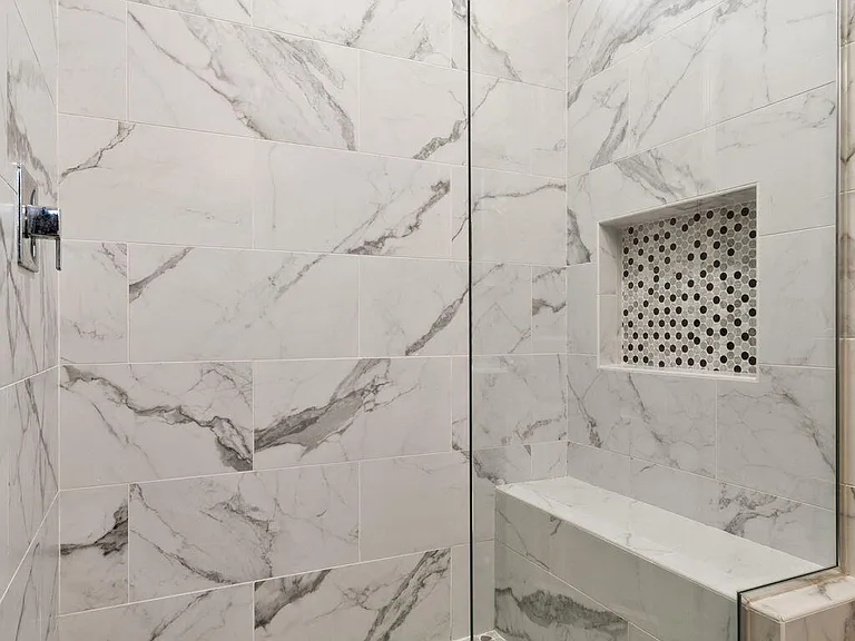 6401 Franklin Ridge Dr — Photo 26
