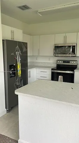 1262 NW 3rd Ln — Photo 3