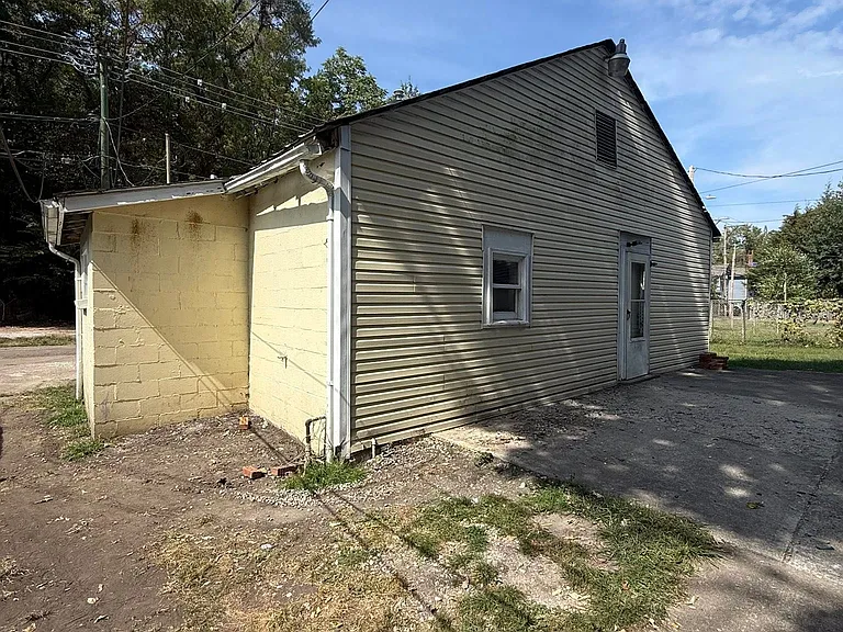 335 Woodlawn Ave #5 — Photo 4