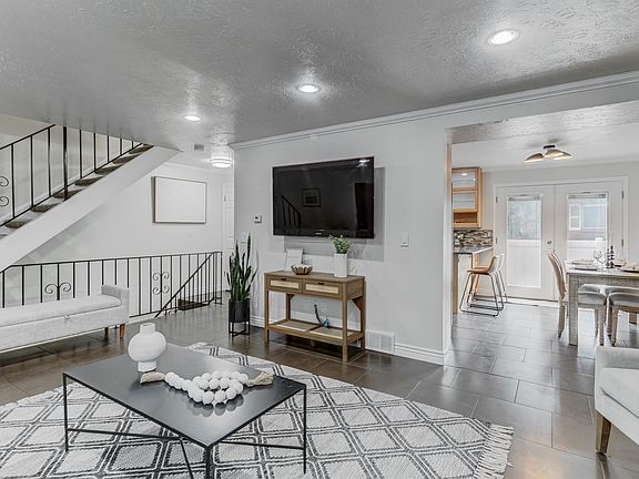 5th image of 2242 E Grand Spruce Cv #12