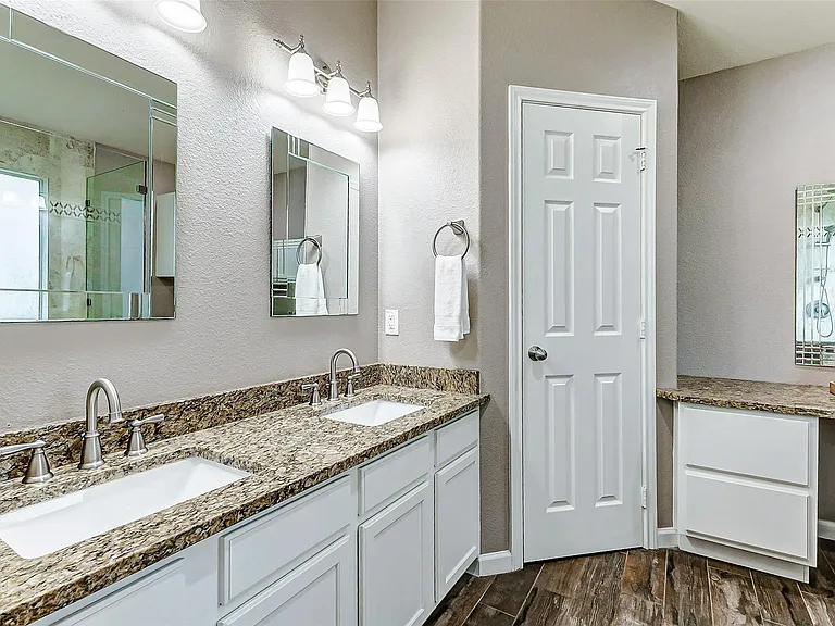 6303 Applewood Forest Dr — Photo 23