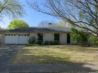 114 Wolf Pr, Universal City, TX 78148