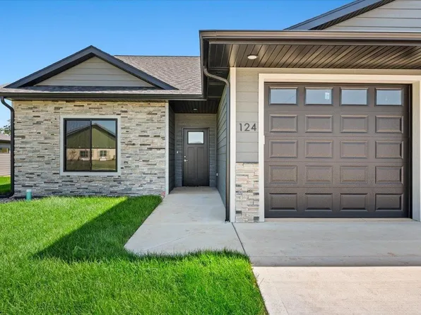 124 Bella Rose Dr, Spearfish, SD 57783