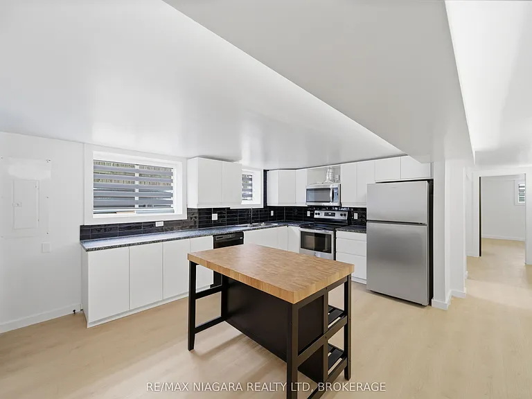 1361 Station St #2 — Photo 7