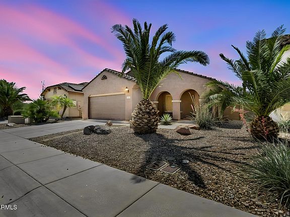 3rd image of 7525 W SPRINGFIELD Way