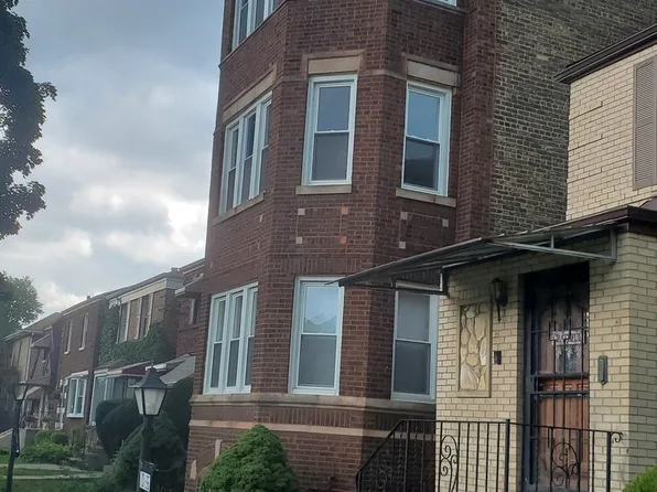 10140 S Rhodes Ave, Chicago, IL 60628
