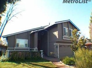 8736 Los Encantos Cir, Elk Grove, CA 95624