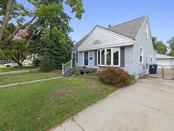 2nd image of 1023 Amelia Ave