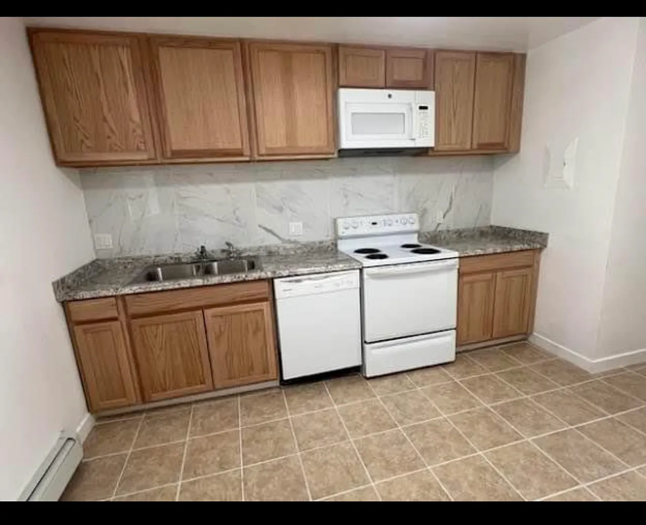 2 bed, 750 sqft, $1,450 — Photo 2