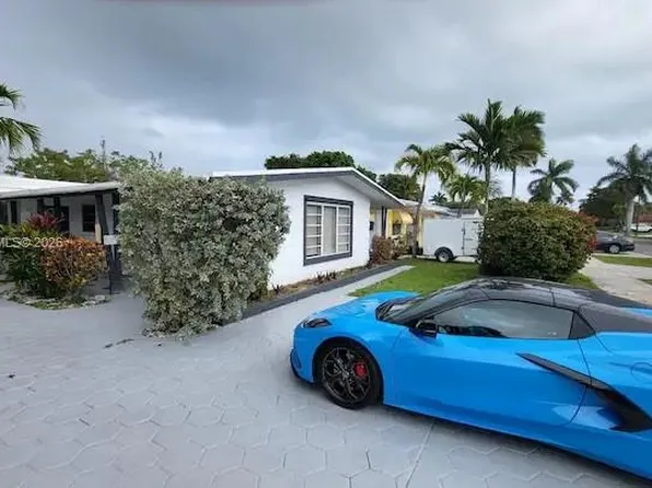 821 NE 6th St #1, Hallandale, FL 33009