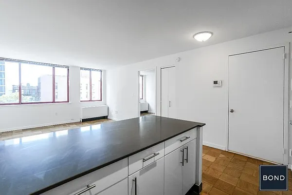 Rented by Bond New York | media 2