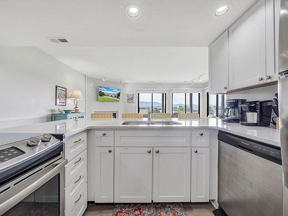 4th image of 140 Sailors Cove Dr #1222