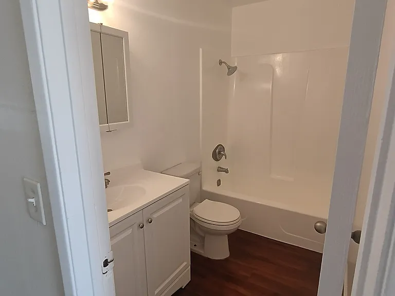 7831 Ellis Ave #4 — Photo 12