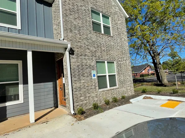 3064 S Old Missouri Rd, Springdale, AR